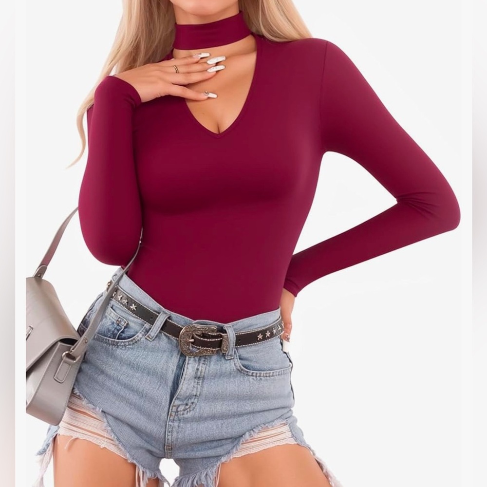 MANGOPOP Mock Turtleneck V Neck Long Sleeve Bodysuit. Cutout Front Body Suit